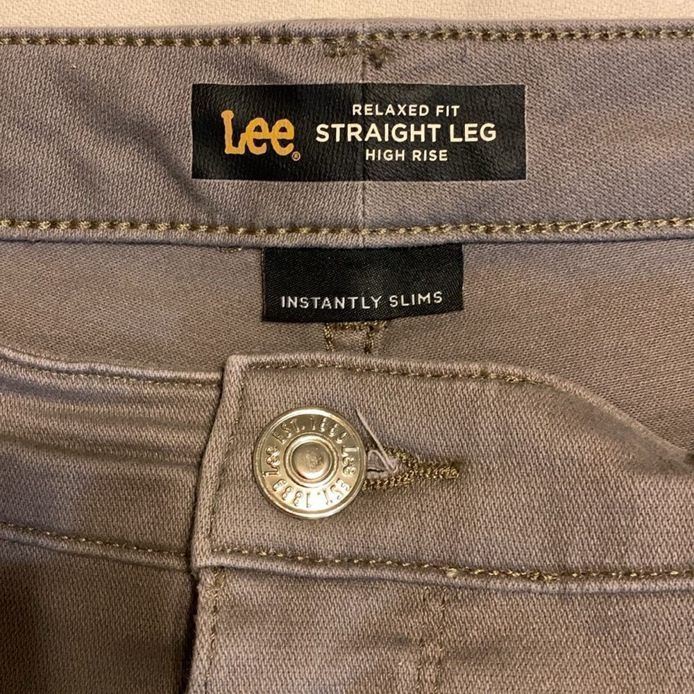 LEE Size 14 high rise relaxed fit straight leg instantly slims - Picture 5 of 9